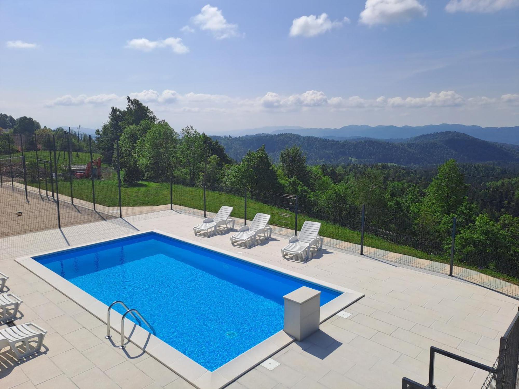 Holiday Home With Hot Tub And Sauna Sabina Rovte Exterior foto