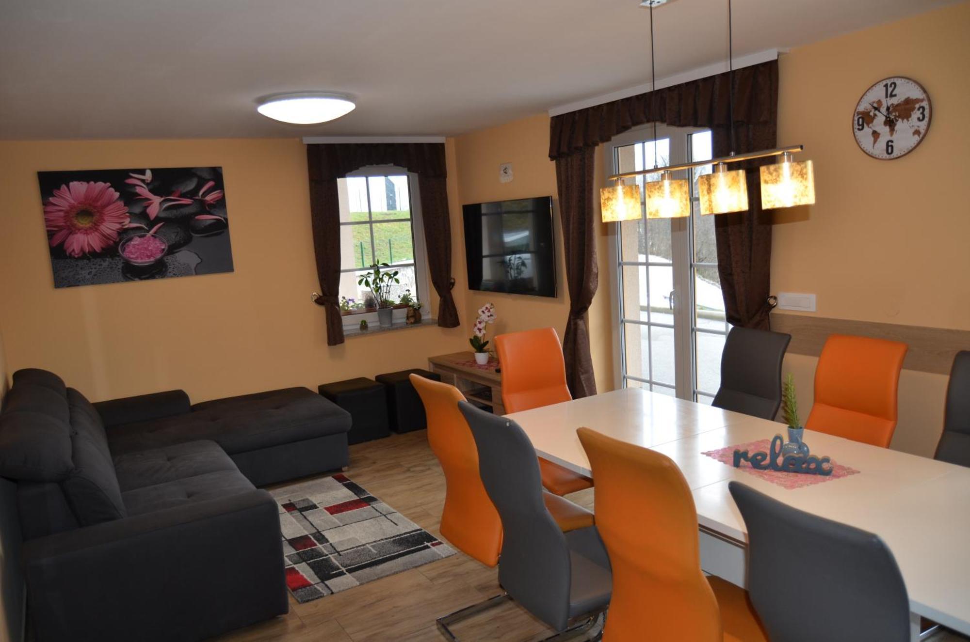 Holiday Home With Hot Tub And Sauna Sabina Rovte Exterior foto