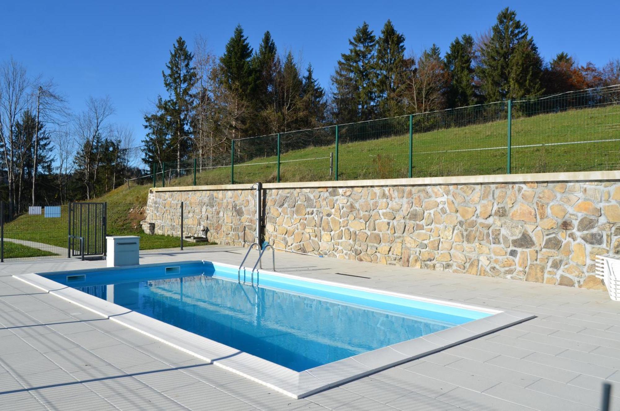 Holiday Home With Hot Tub And Sauna Sabina Rovte Exterior foto